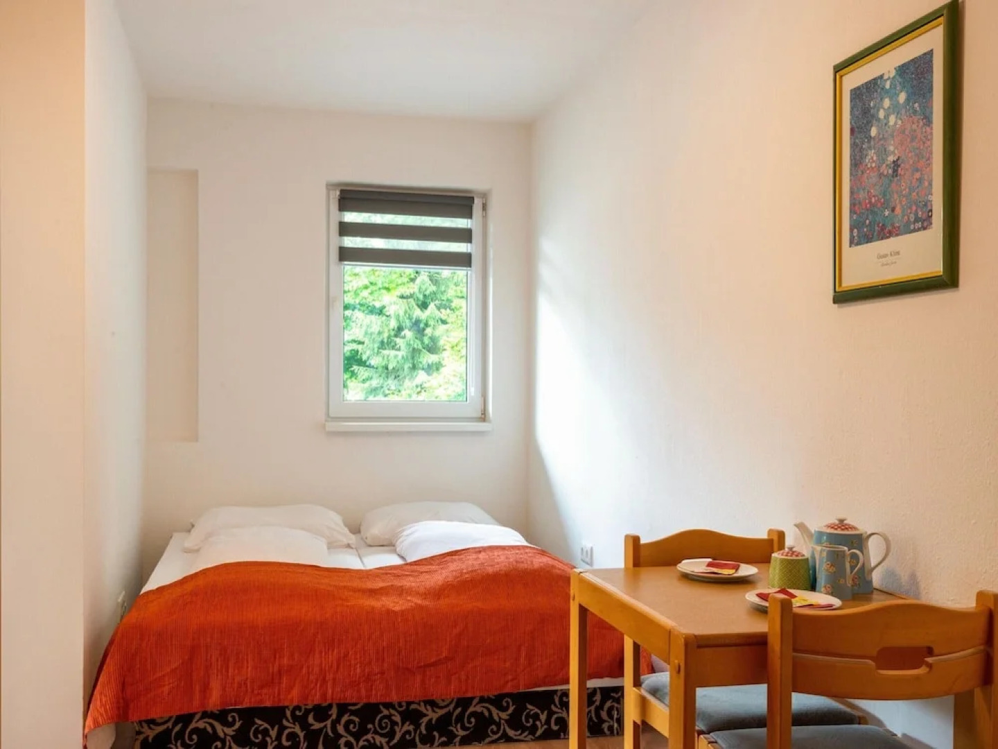 Attractive Apartment With Terrace