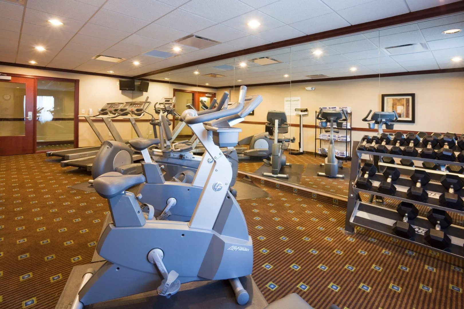 Holiday Inn Express & Suites Winona by IHG