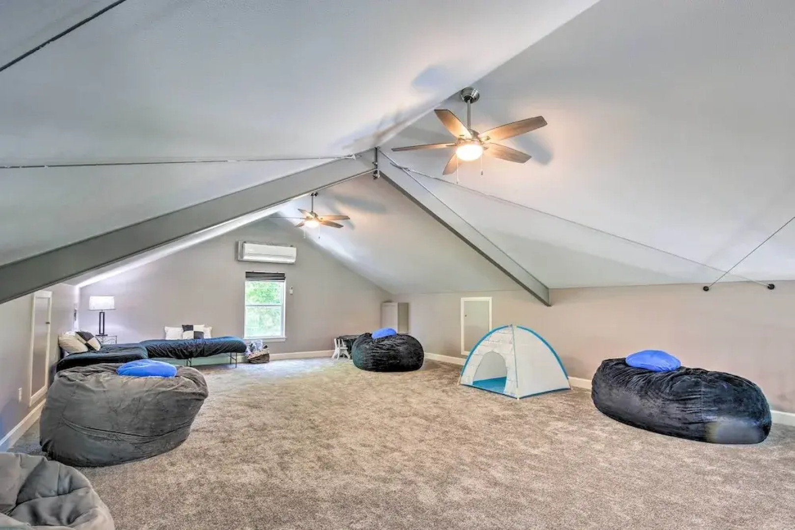 Outdoor Entertainment Space: Home in Mcqueeney