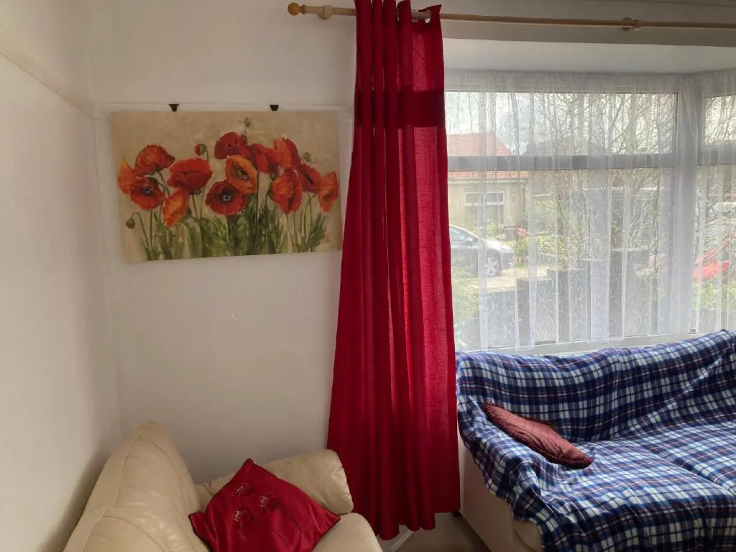 Bob's House quiet retreat in 3 bed house with gym