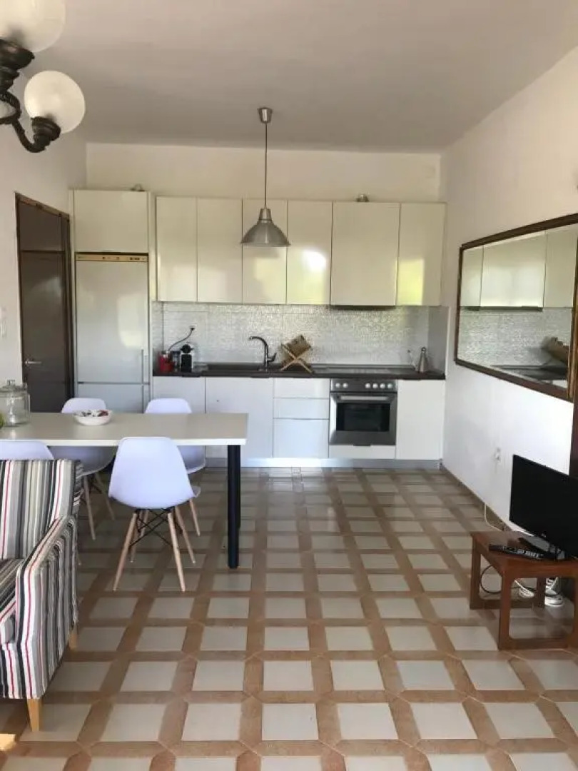 Daddy’s sea view house