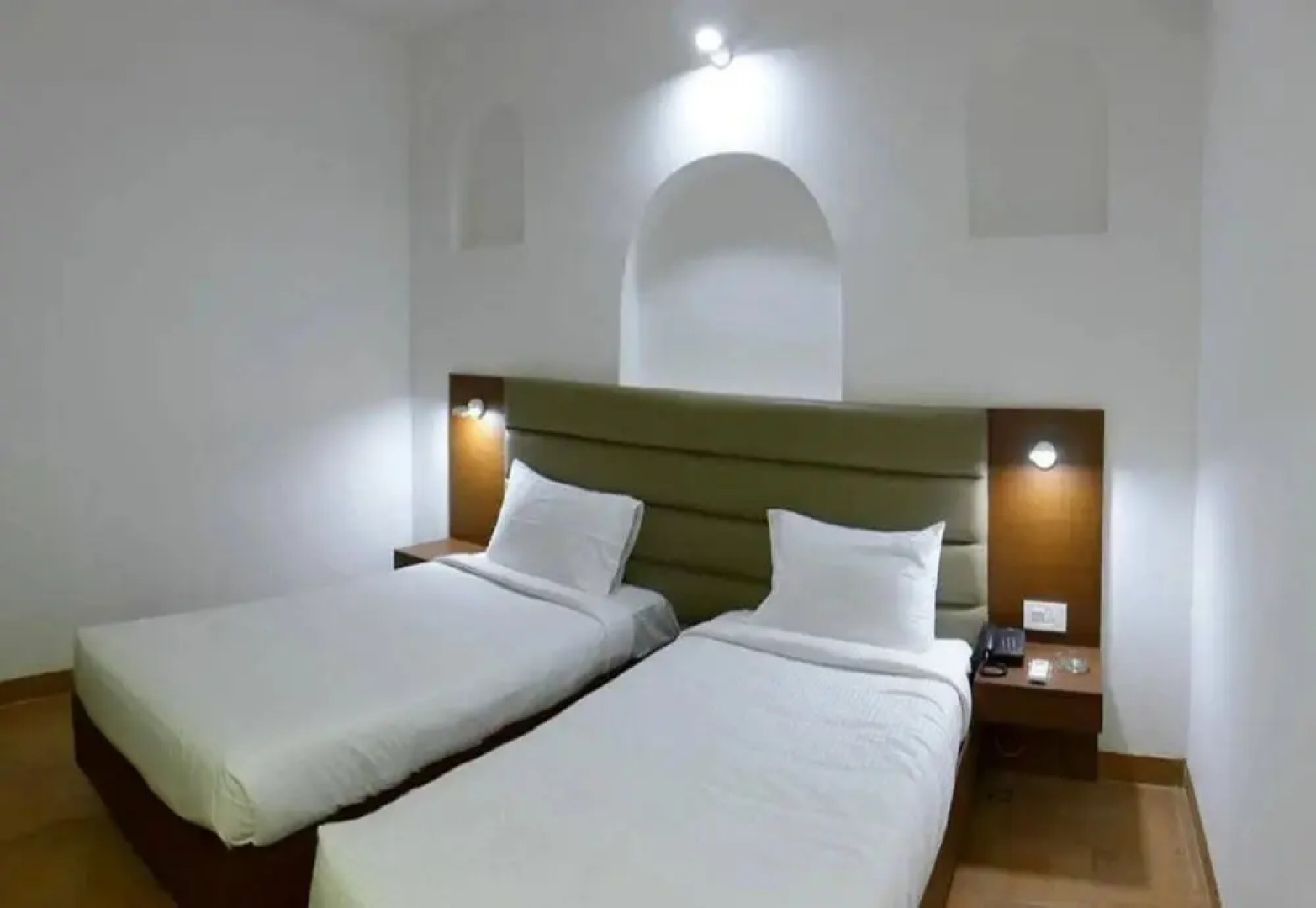 Le Aham Boutique Hotel