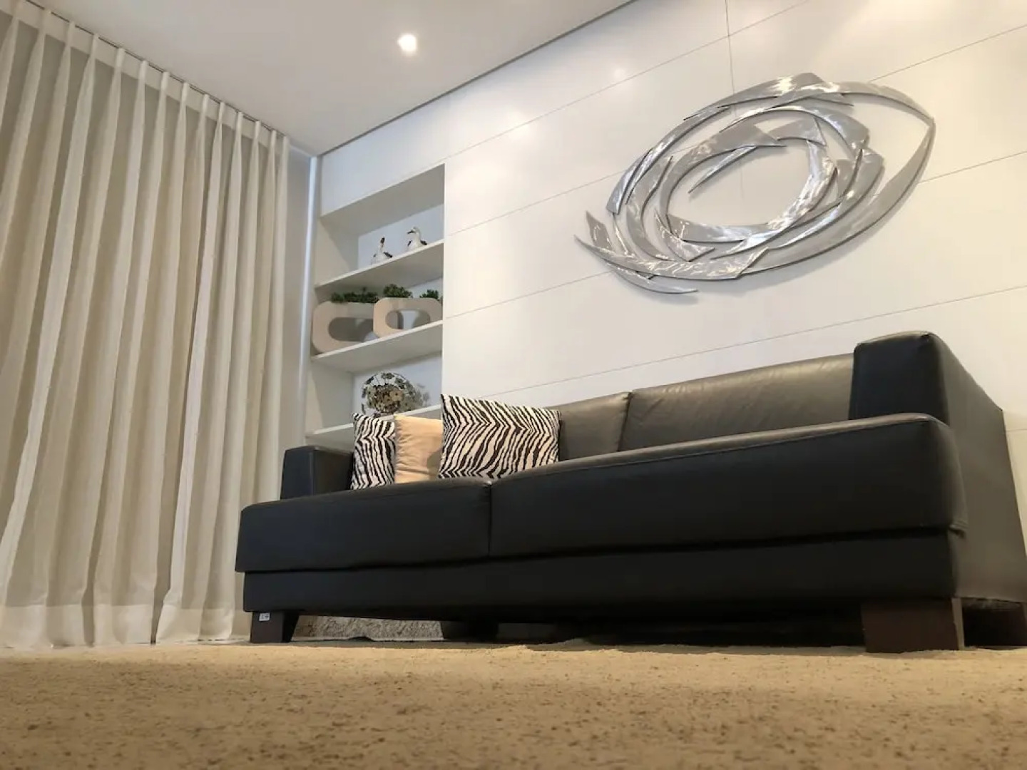 Flat Sun Square Residence