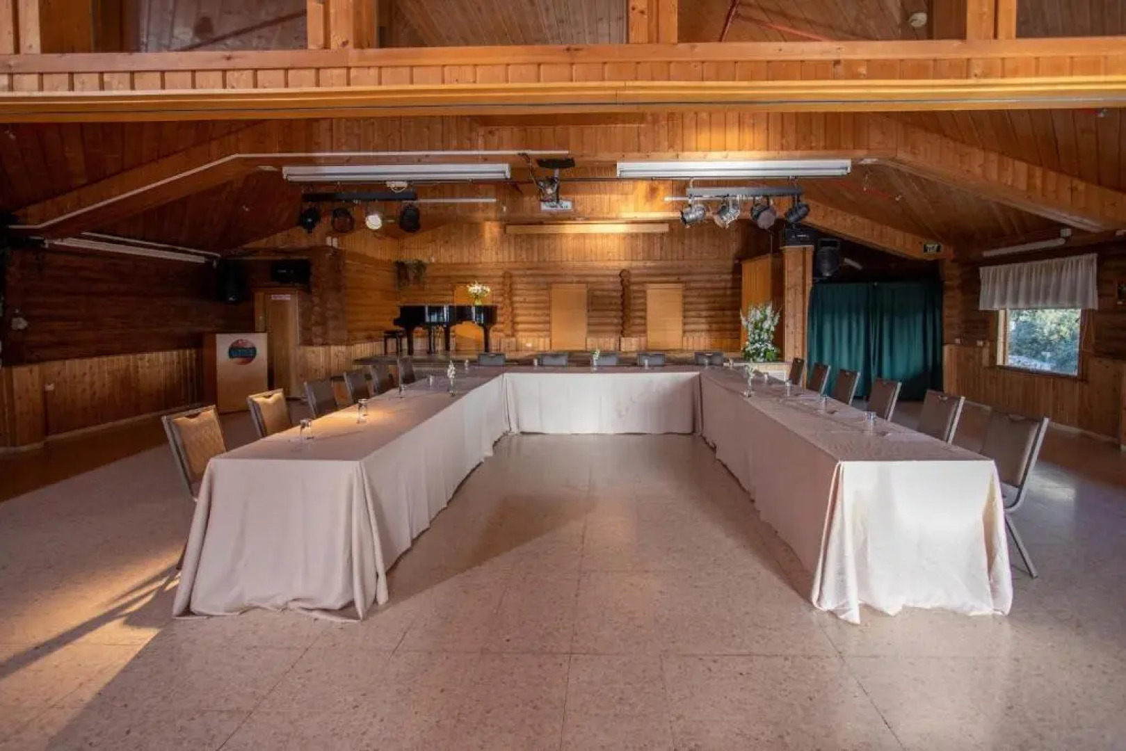 Logos hotel in Yad Hashmona