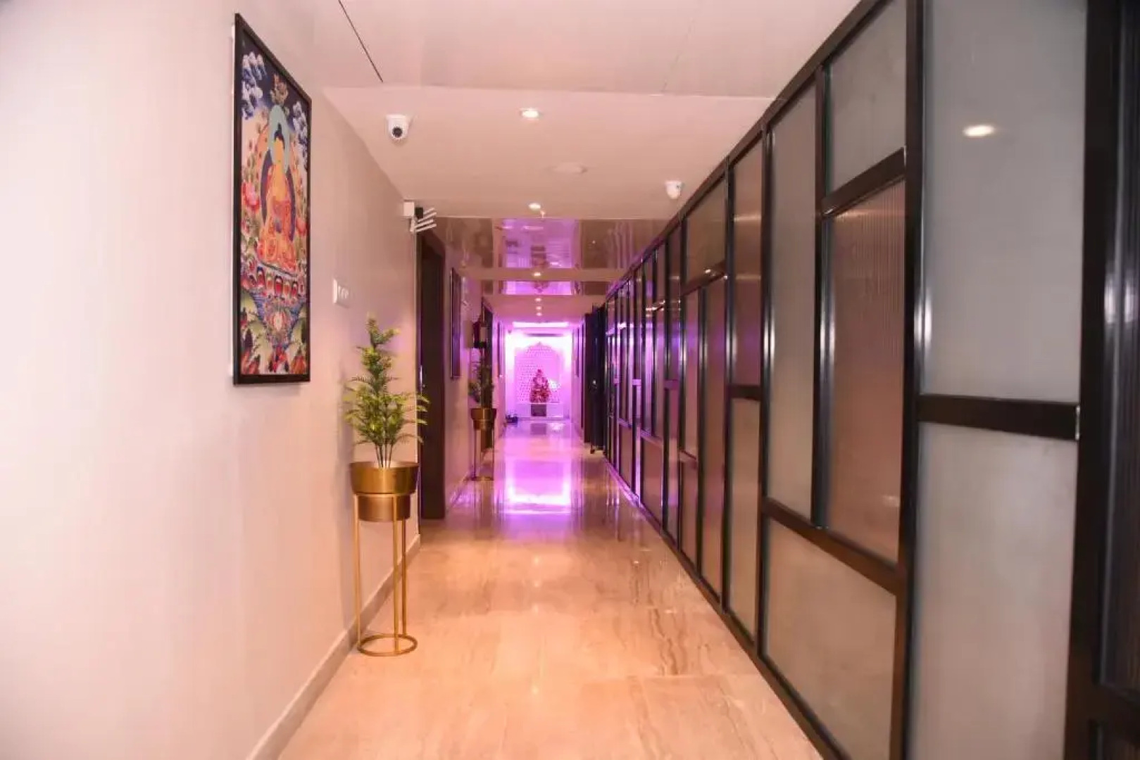 Hotel Ekta International