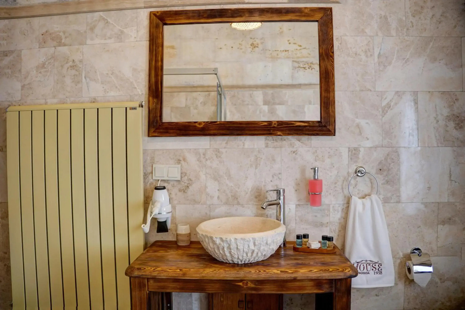 House 1938 Special Cave Hotel