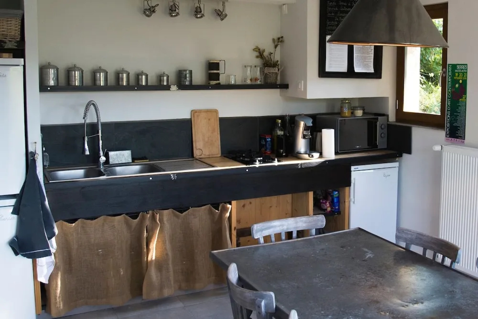 Terre des Baronnies. Cabanes