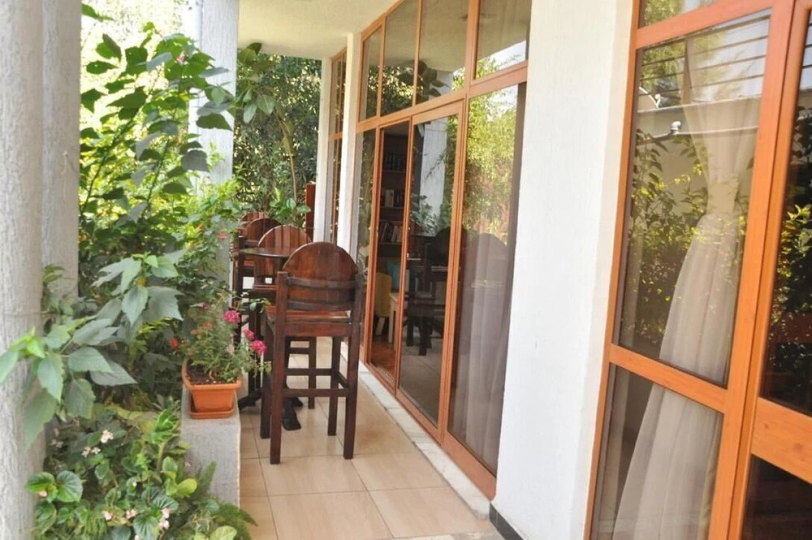 Inn of the Four Sisters