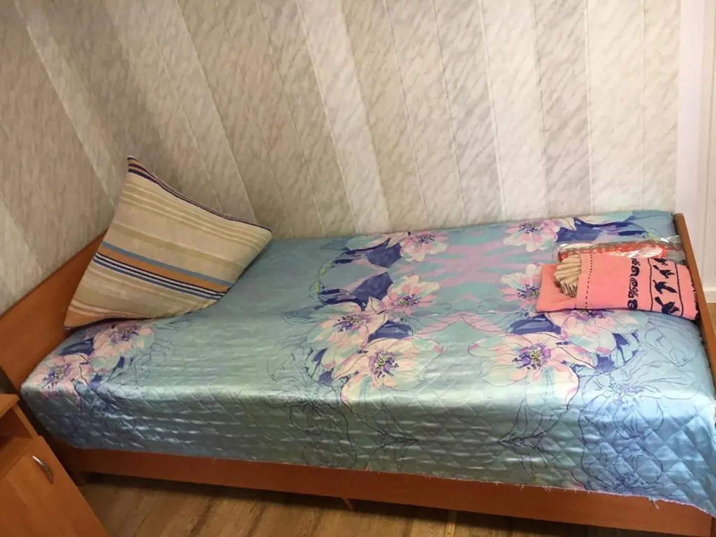 Gostinitsa V Zavoronezhskom	