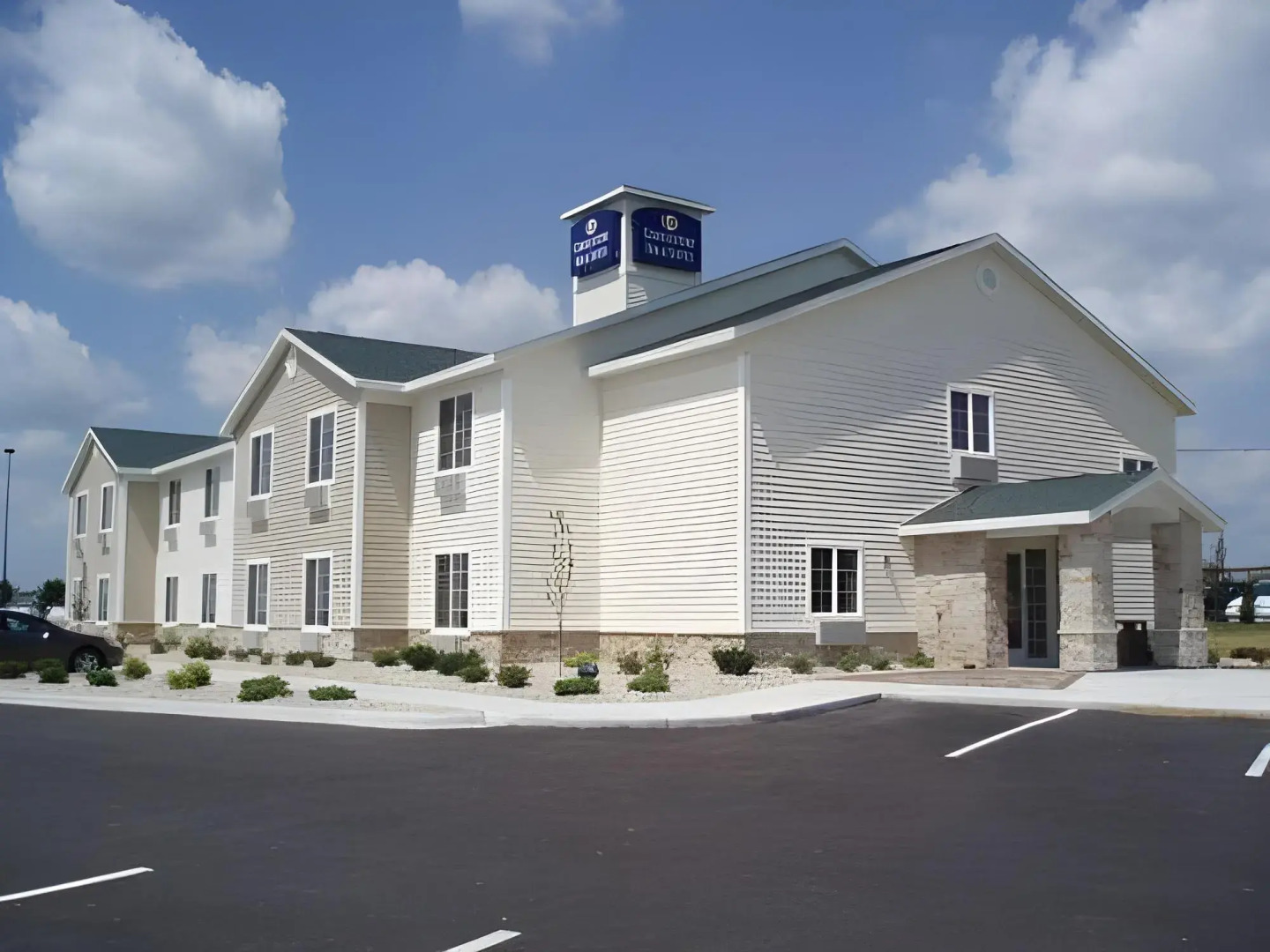 Cobblestone Inn & Suites - Durand