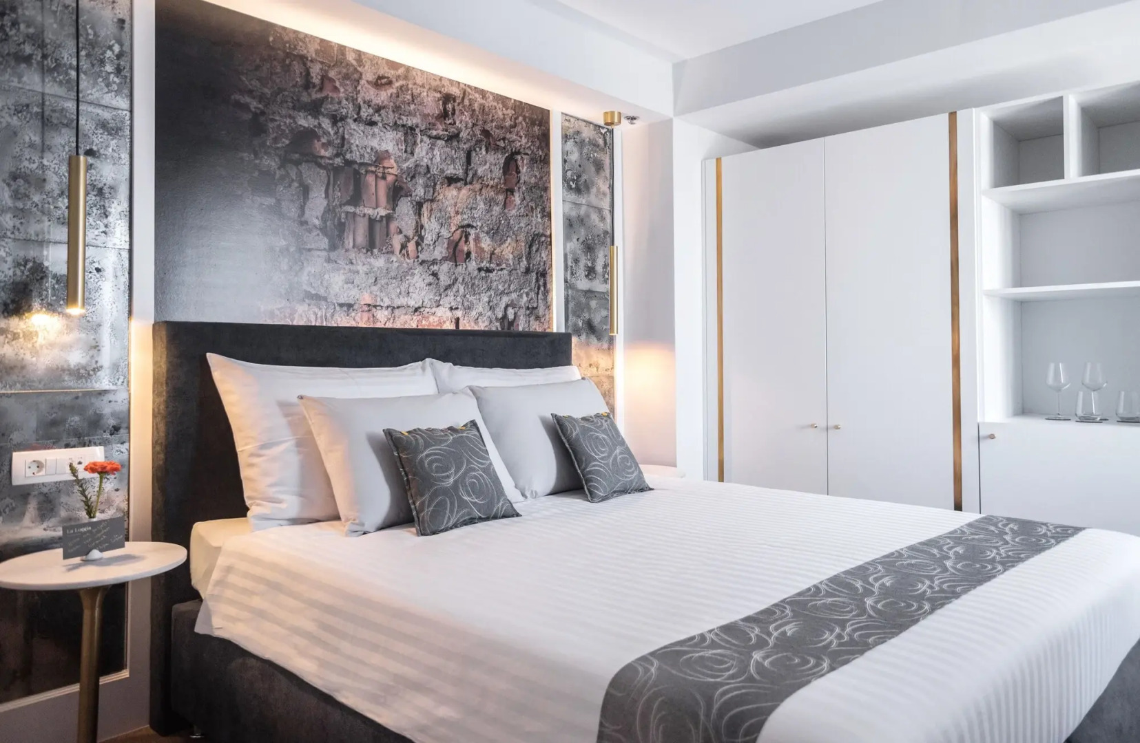 La Loggia Diffused Hotel