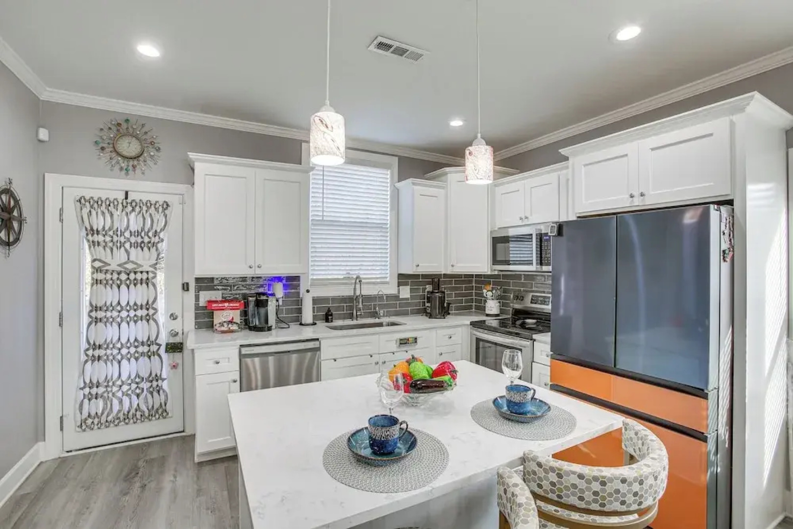 Pet-friendly Gallatin Home w/ Deck, 1 Mi to Town!