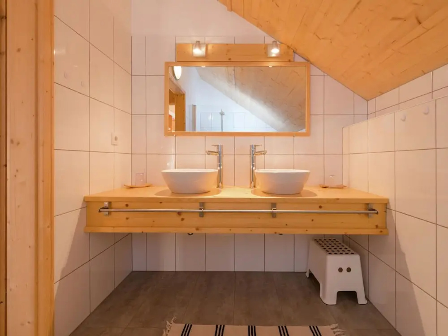 Luxurious Chalet by the Ski-slope in Hohentauern With Infrared Sauna