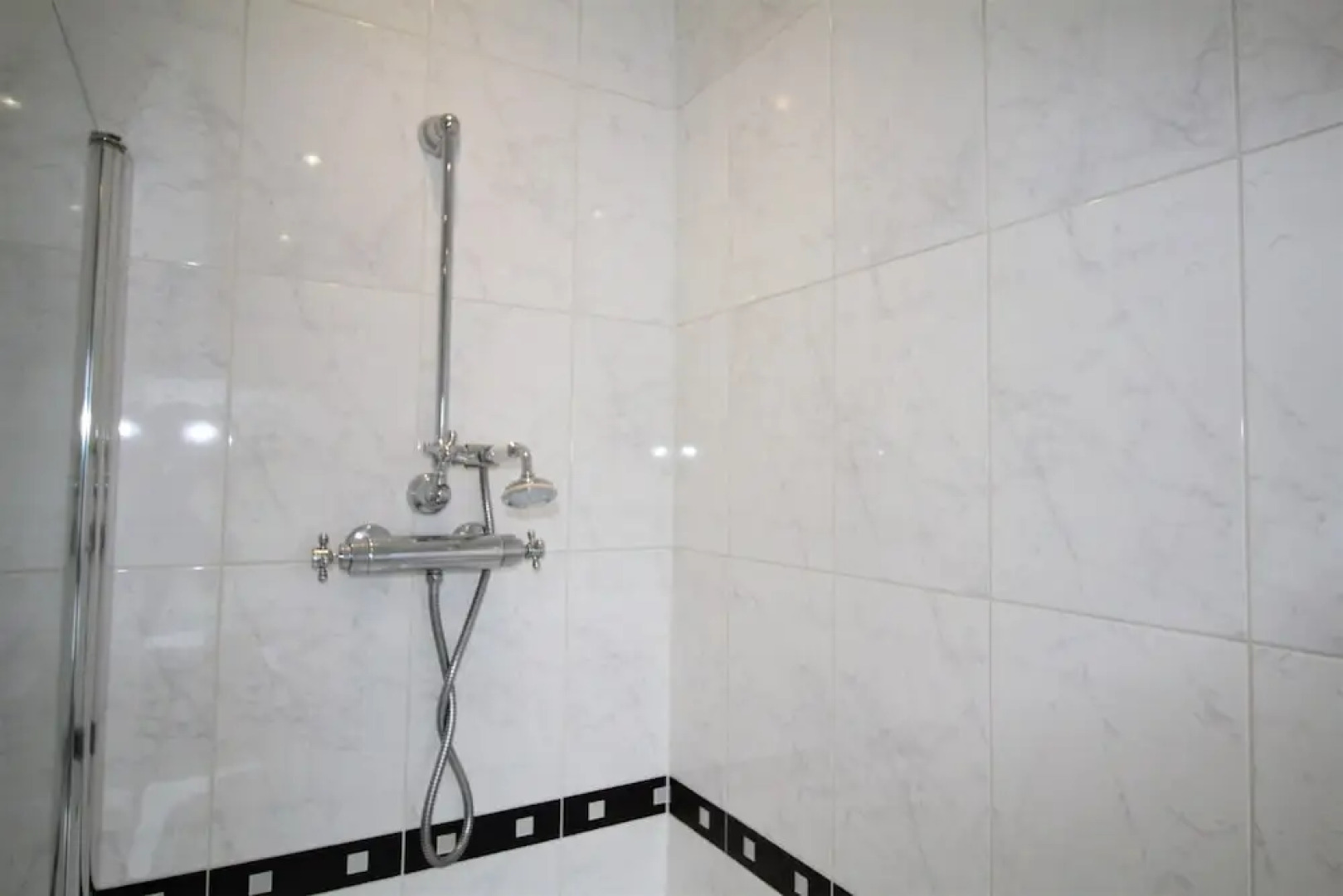 Whitley Bay - Sleeps 6 - Dogs Welcome