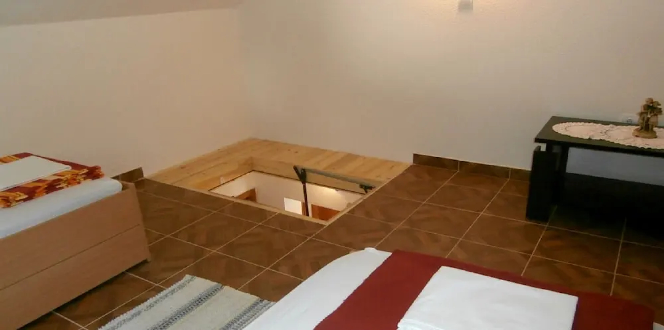 Apartment With 4 Bedrooms in Gdinj, With Wonderful sea View and Enclos