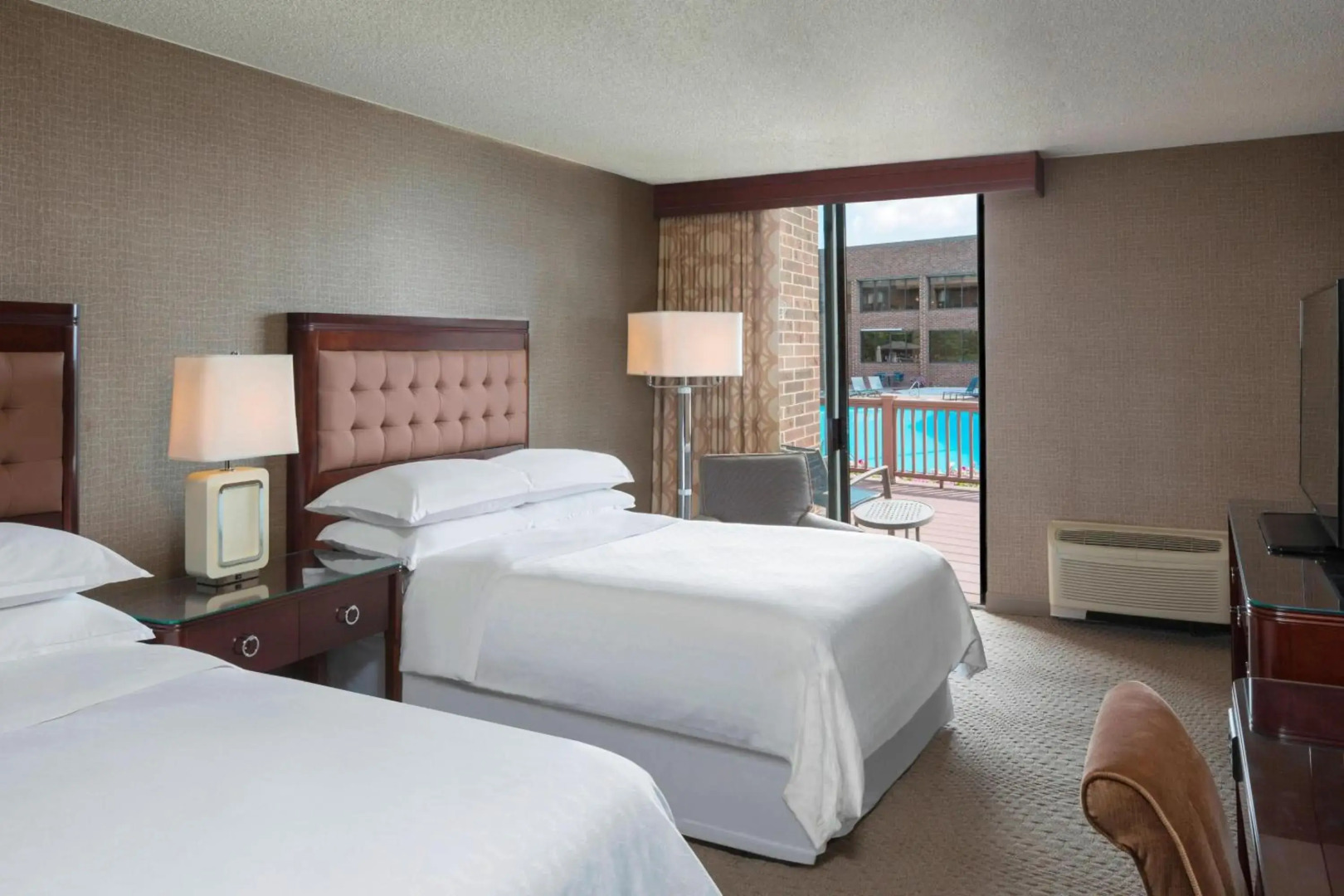 Sheraton Harrisburg Hershey Hotel