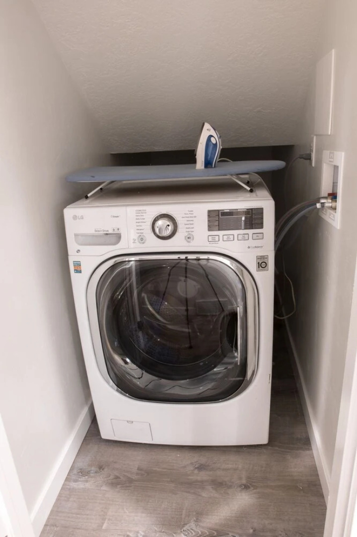 New Luxury Apt Close to Shops, Ski Resorts, and More