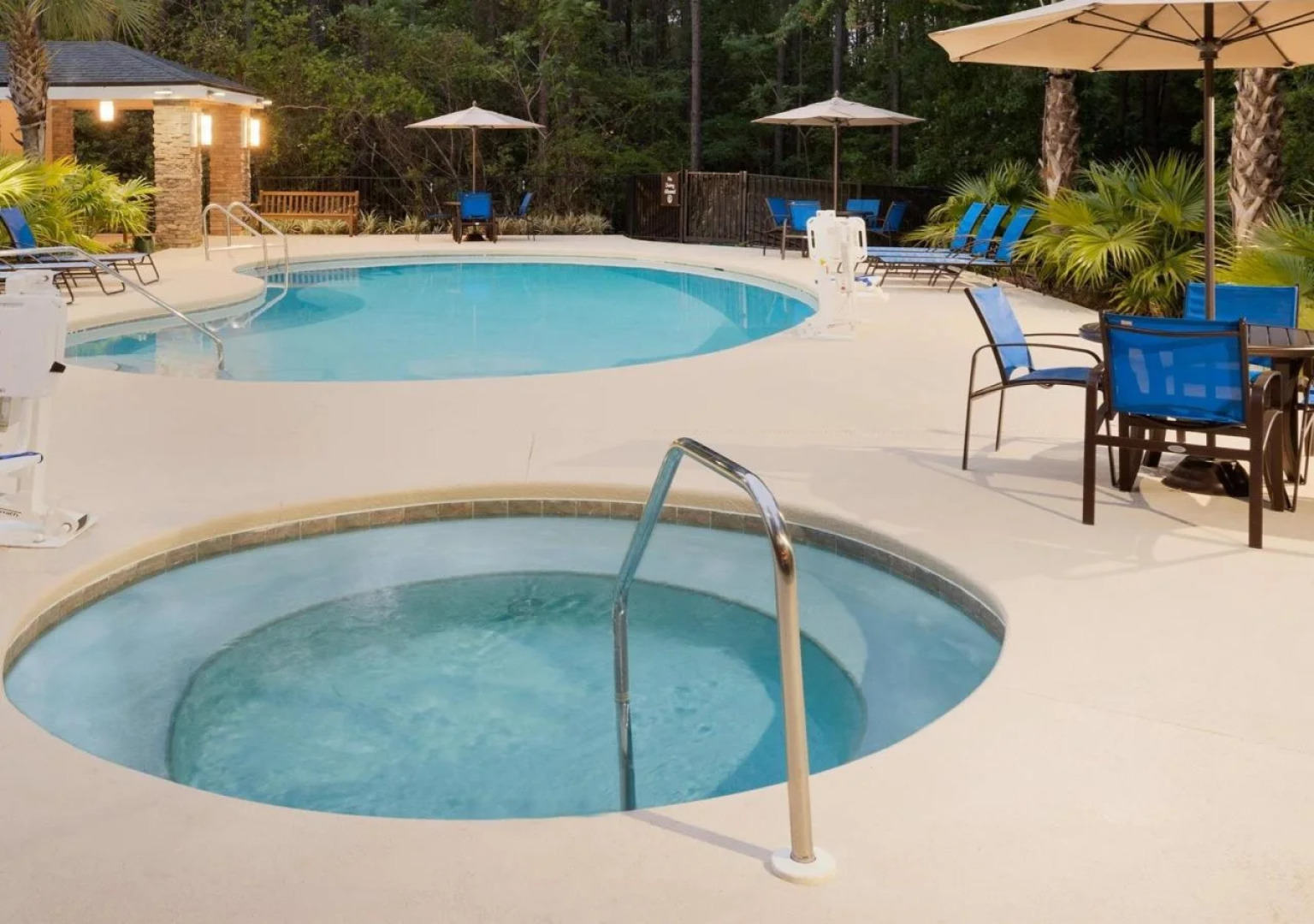 Homewood Suites by Hilton Jacksonville Deerwood Park