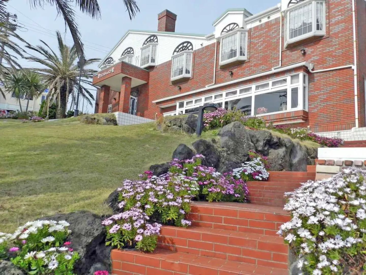 Shirahama Pension Hyakumanbon No Bara