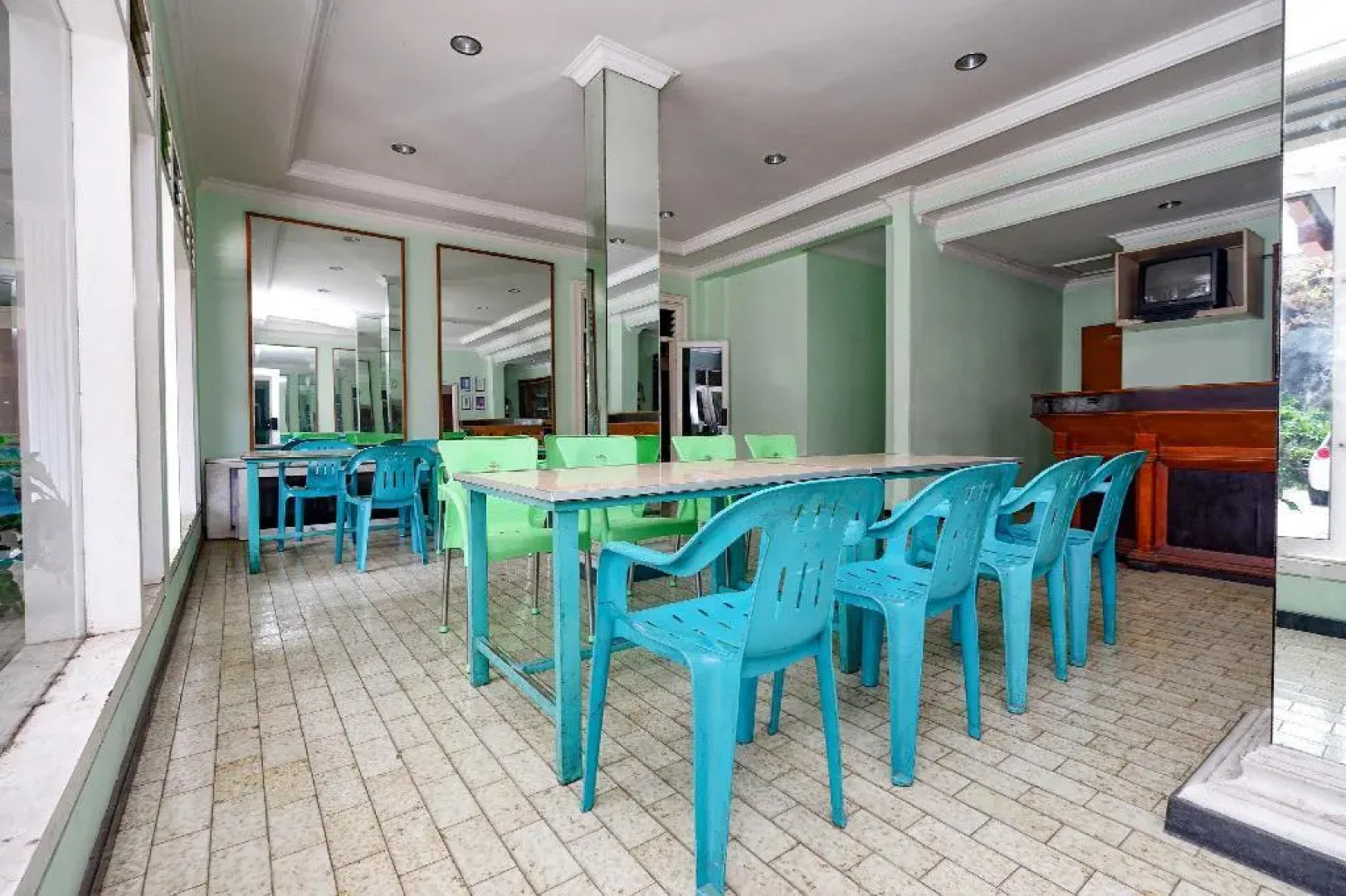 OYO 1843 Cahya Nirwana