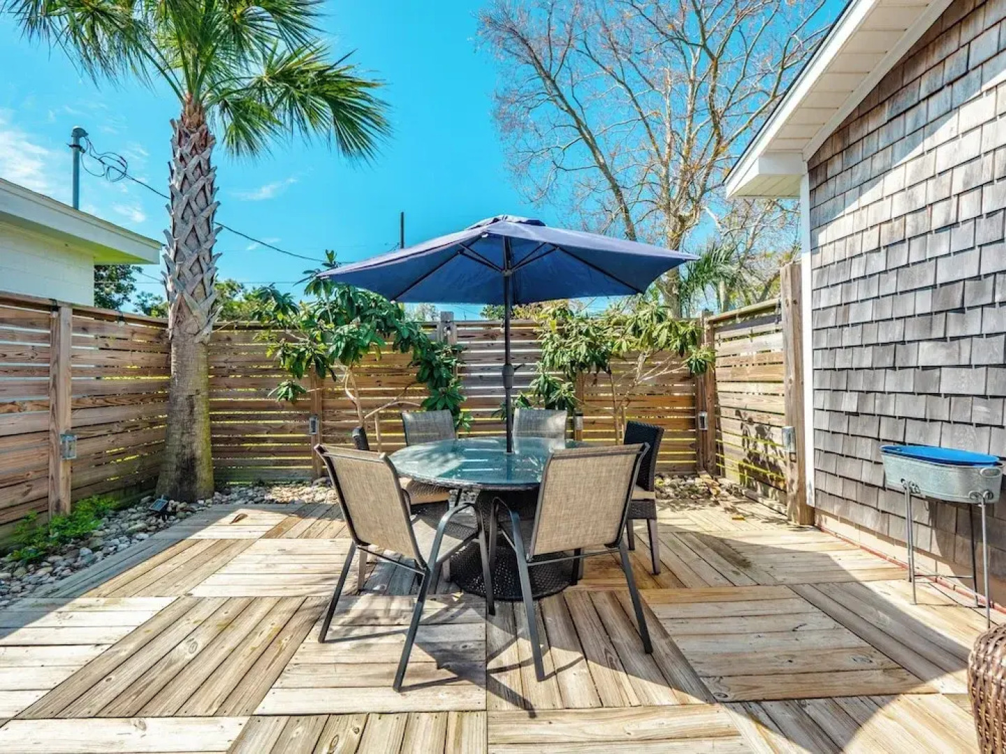 Barefoot Bungalow Kure