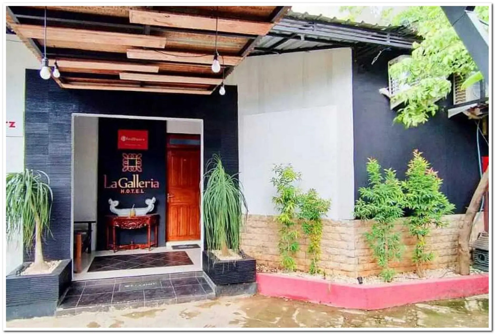 RedDoorz Plus near Alun Alun Sumenep