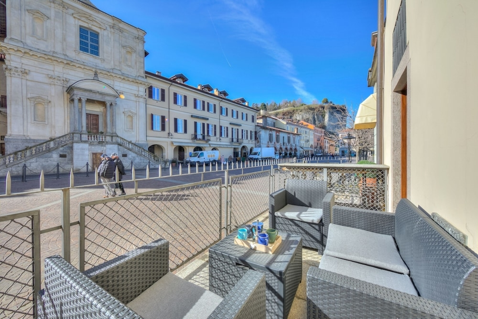 Volo Di Gabbiani Pied Dans L' Eau