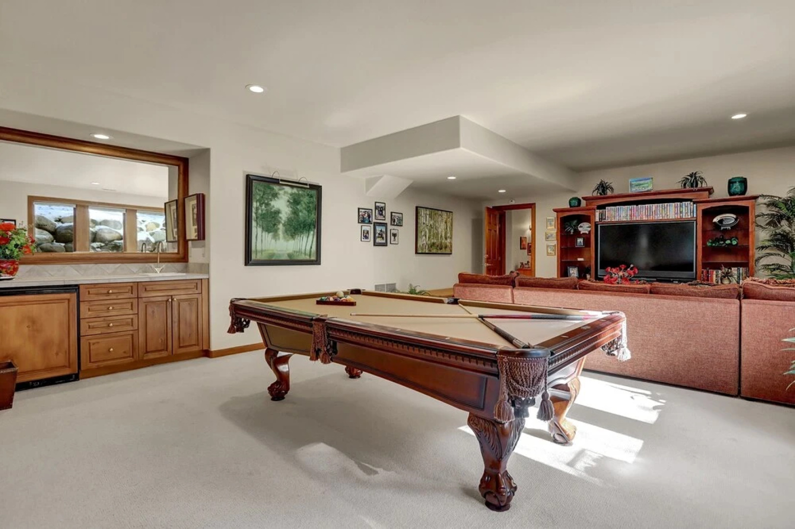 Sprawling Arrowhead W/ Pool & Hot Tub 6 Bedroom Home