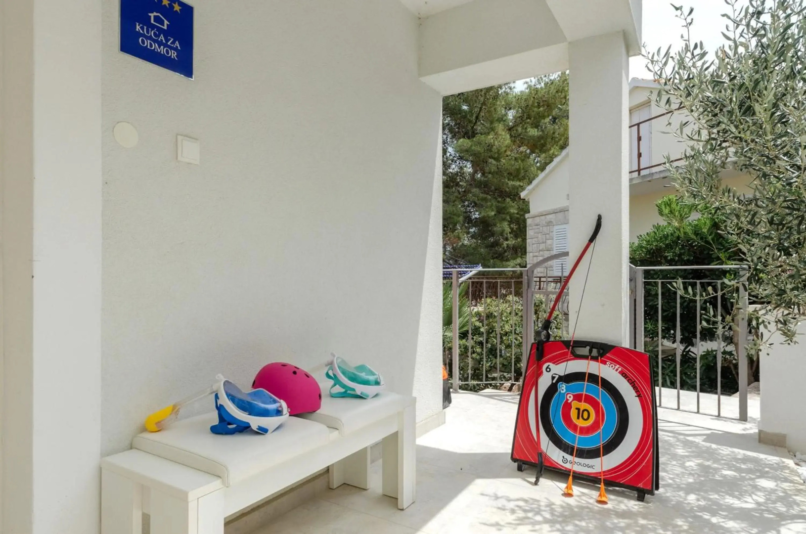 Summer House Bougainvillea by Dubrovnik Colors