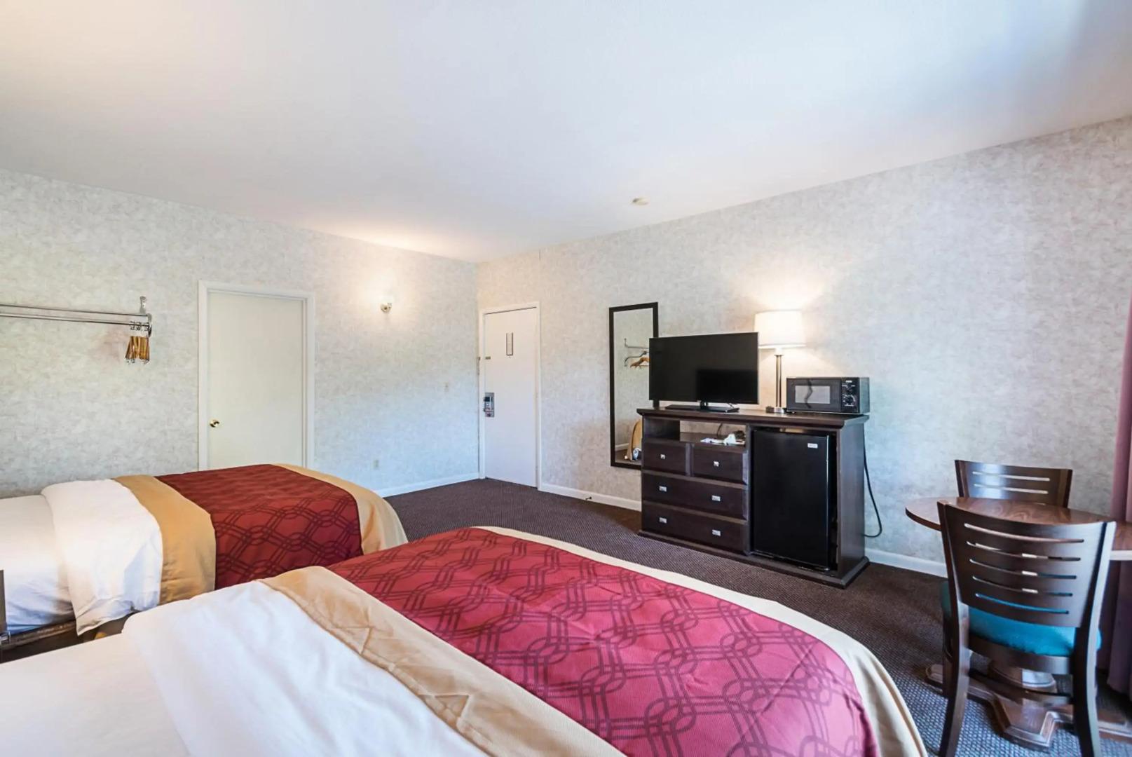 Econo Lodge Lee - Great Barrington