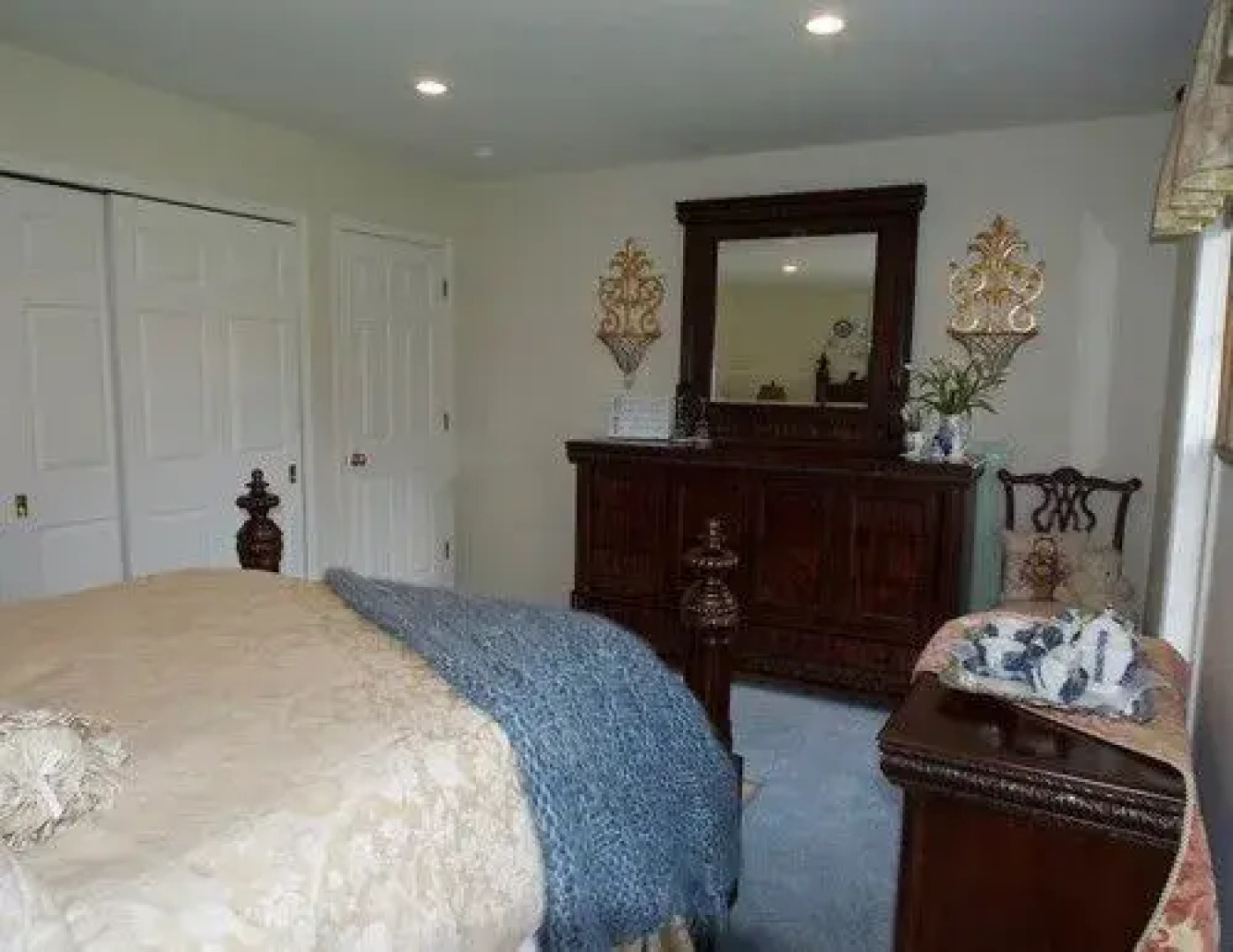 Sea Mist Waterfront Inn