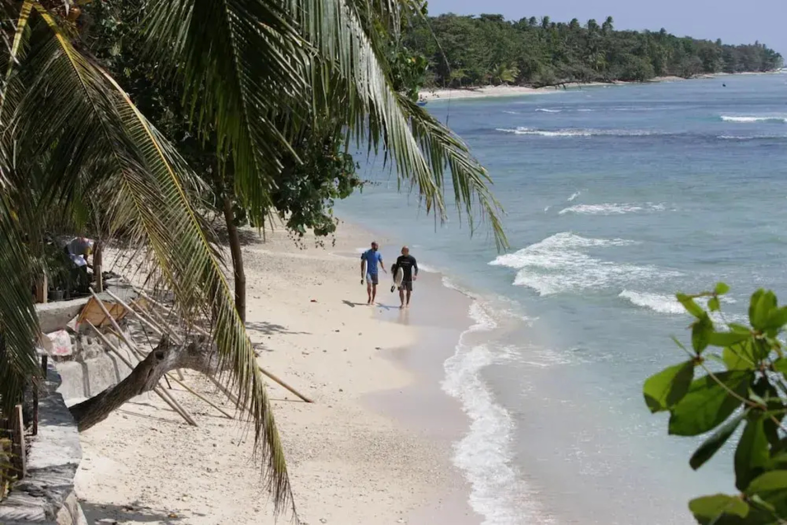 Krui Surf Camp Hotel Mutiara Alam Zandino