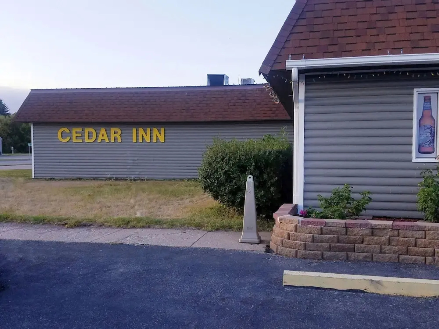 Cedar Inn