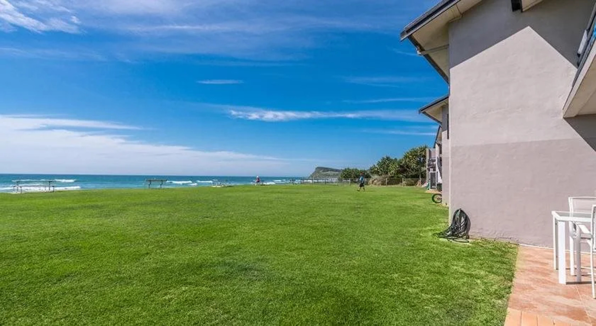Absolute Beachfront Apartments Lennox Head