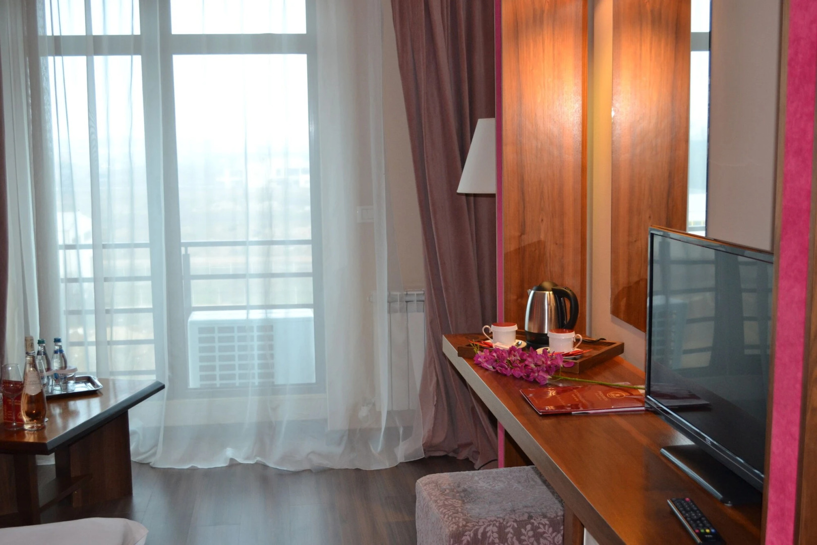 Hotel Phoenicia Express