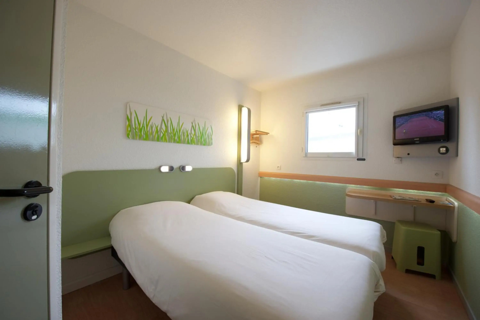 ibis budget Pau Lescar