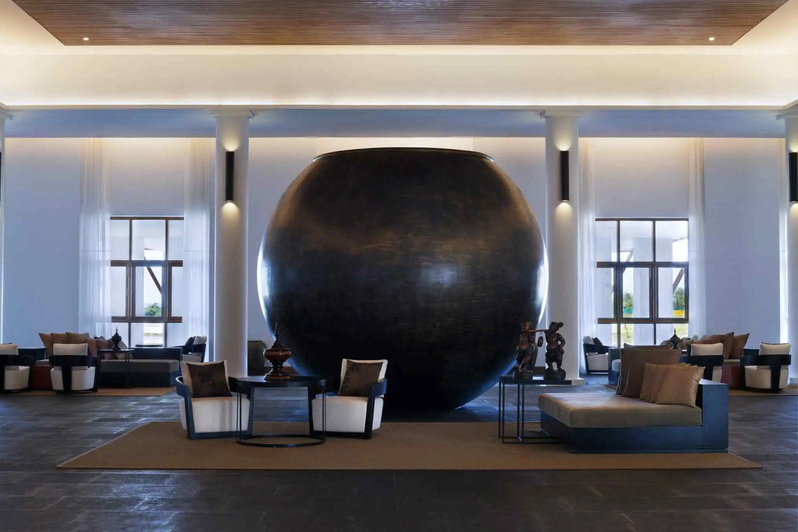 The Lake Garden Hotel Nay Pyi Taw - MGallery Collection