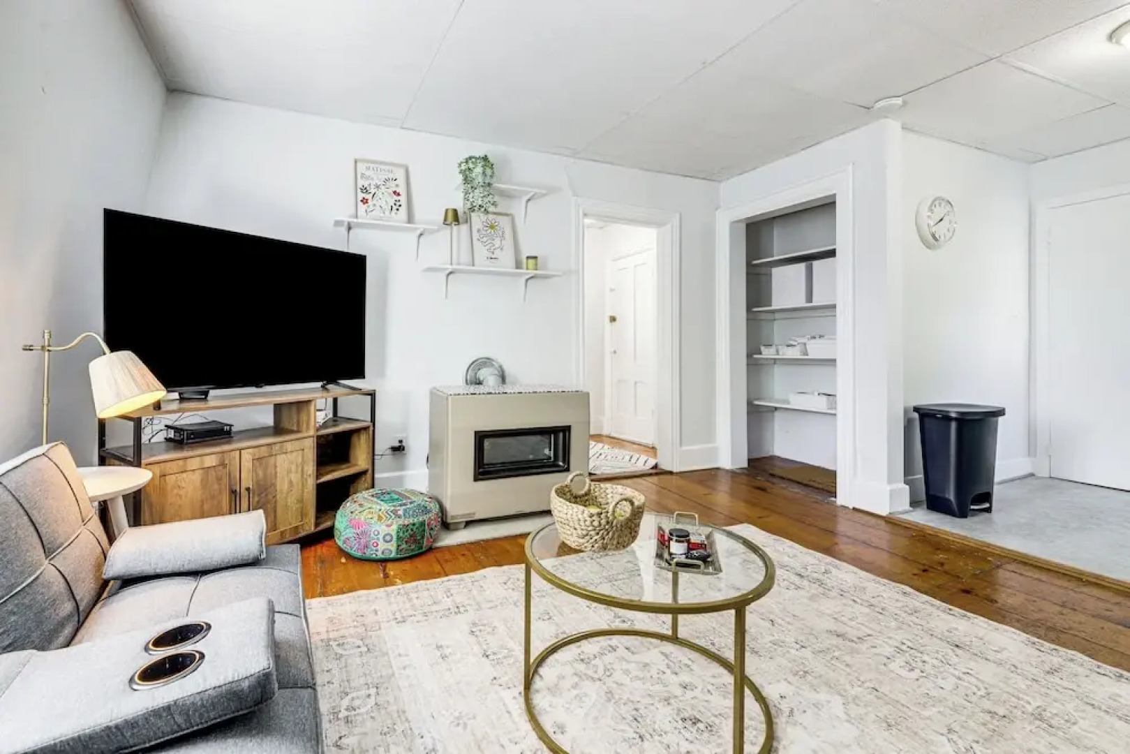 Explore Dtwn, Parks & Colleges: Cozy Worcester Apt