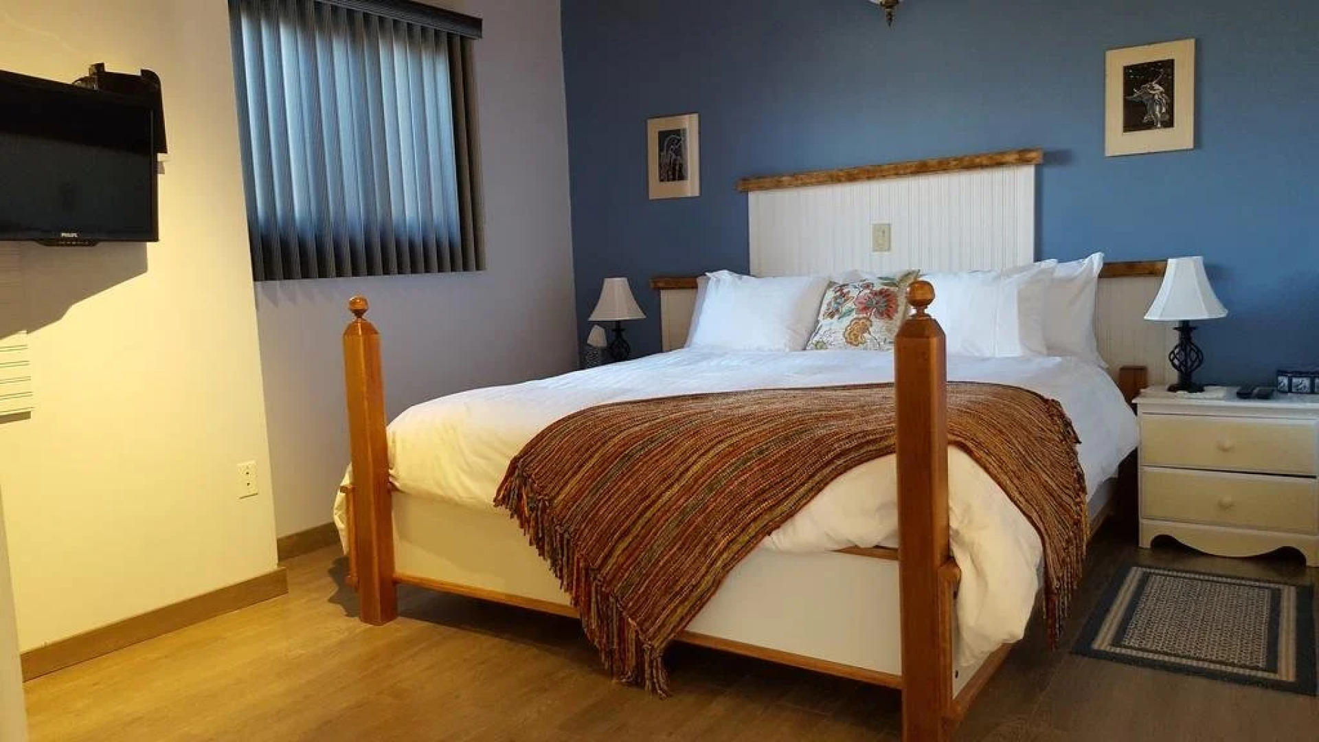 Duck Pond Bed & Breakfast Cottage