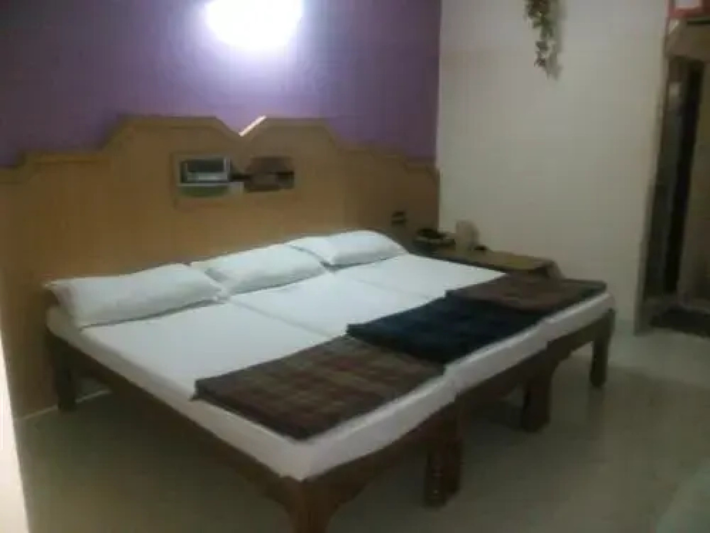 Sri Vijaya Residency A/C