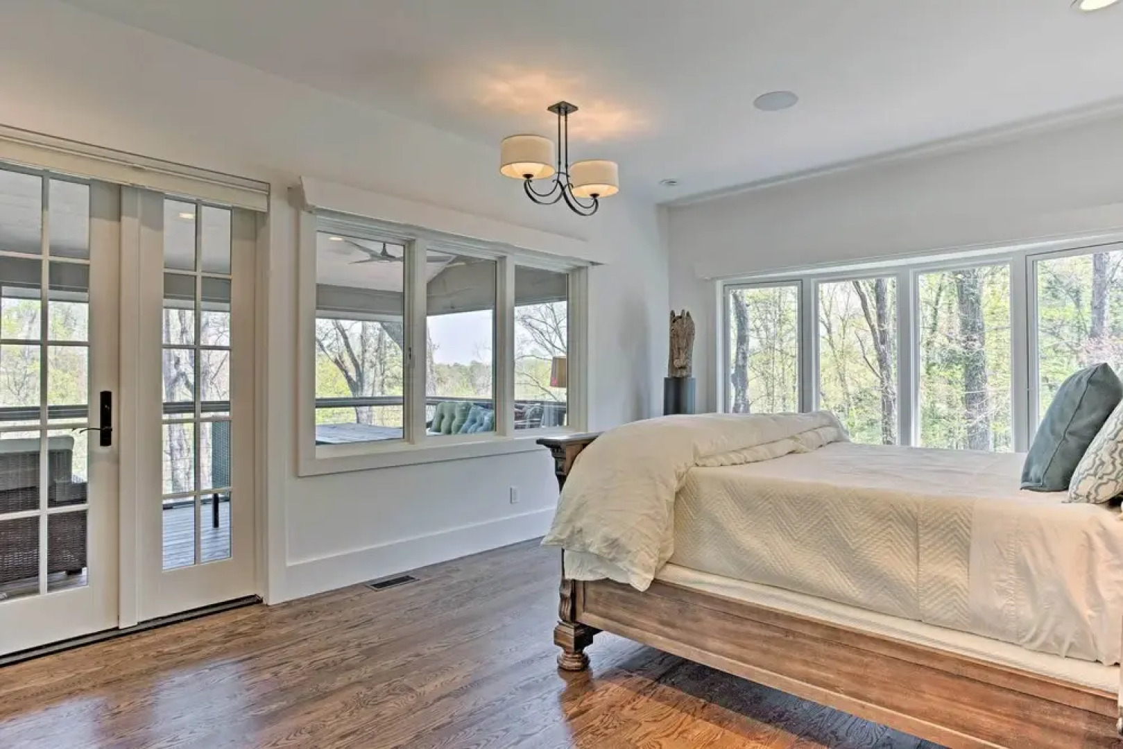 Enchanting Tryon Home w/ Hot Tub ~ 14 Mi to Tiec!