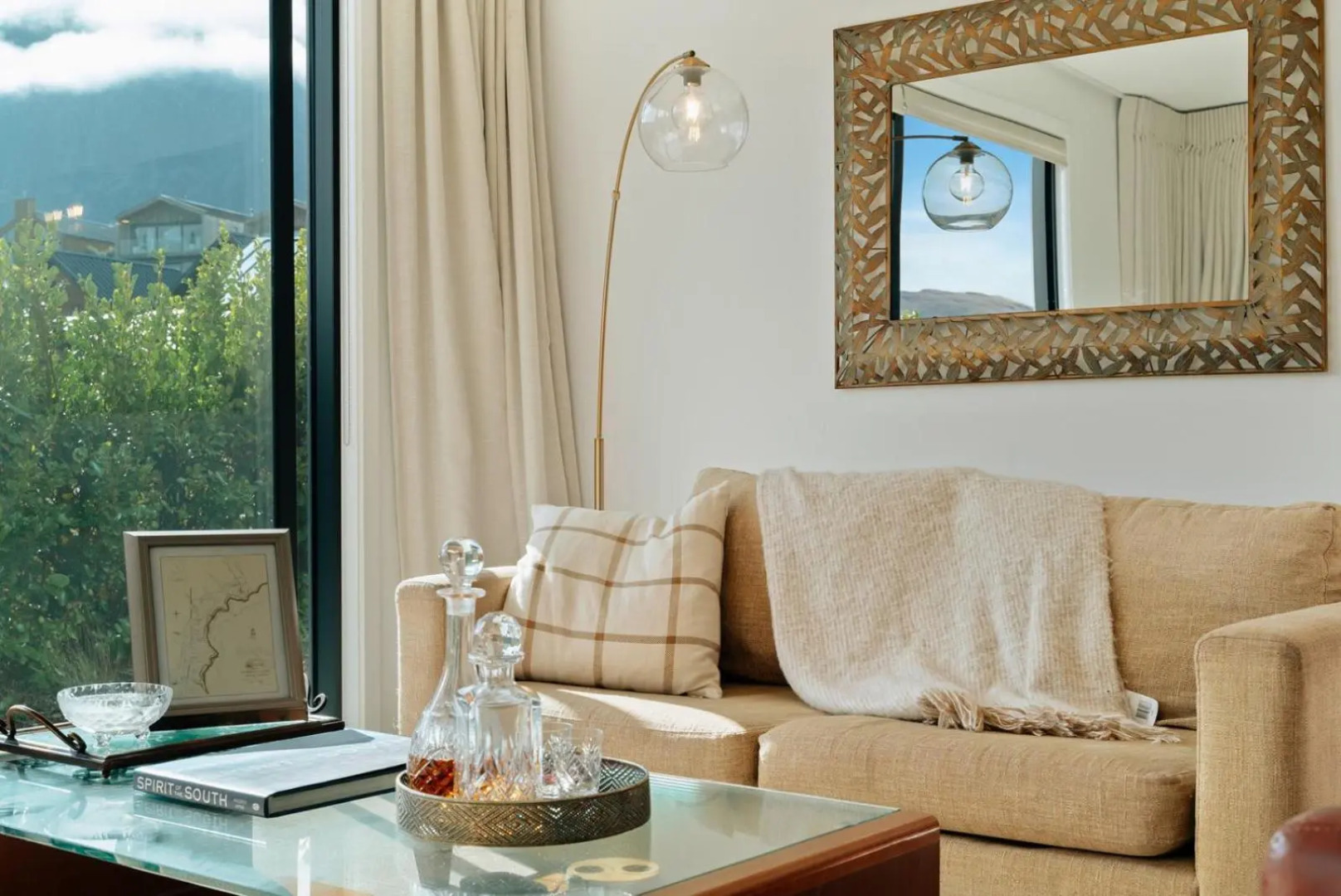 Jacks Point Family Retreat - Jacks Point Holiday Home