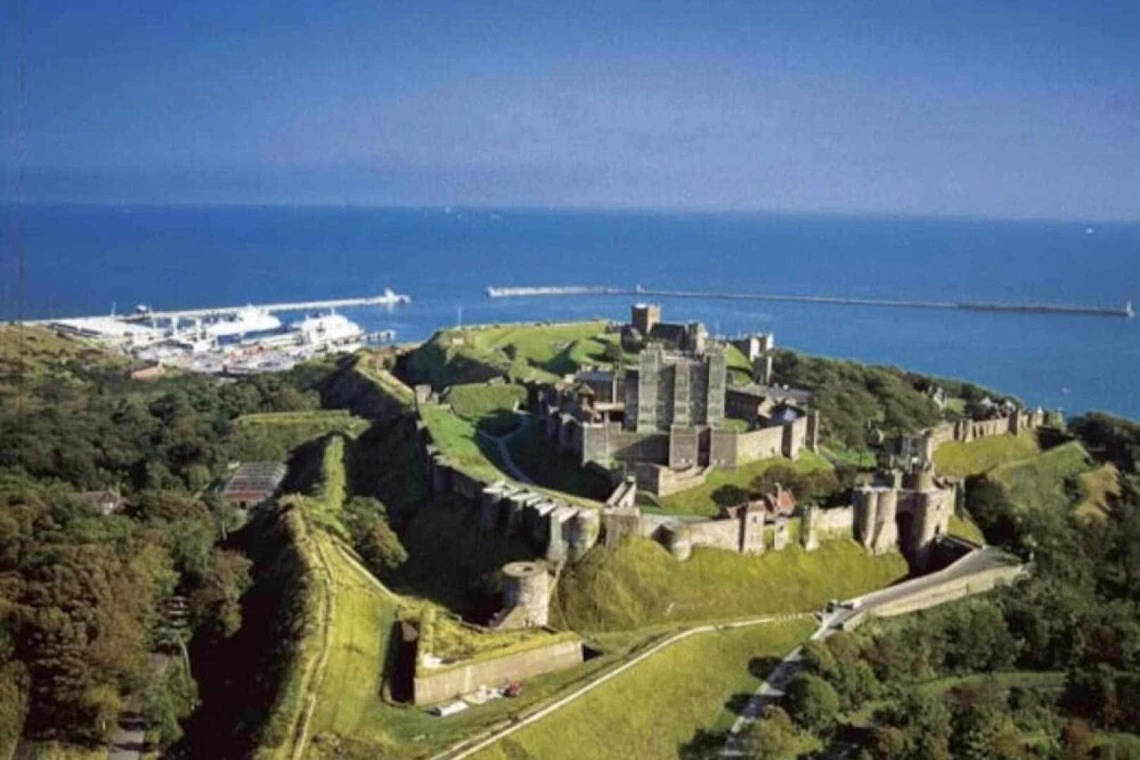 Threeways Retreat With Heated Swimming Pool