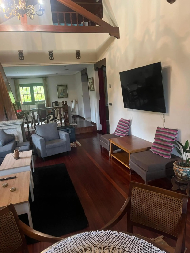 Espectacular Casa con Piscina en Allariz