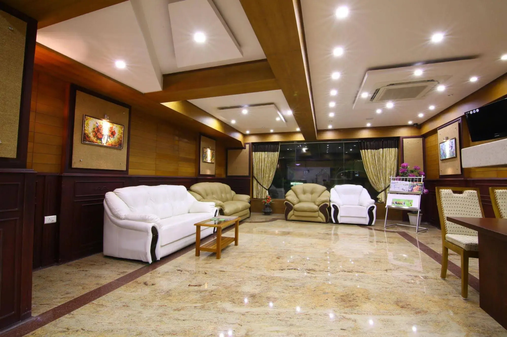 Atlas Airport Hotel Apartments