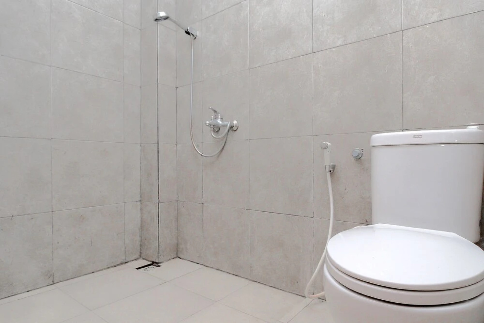 Airy Praya Pejanggik 8 Lombok