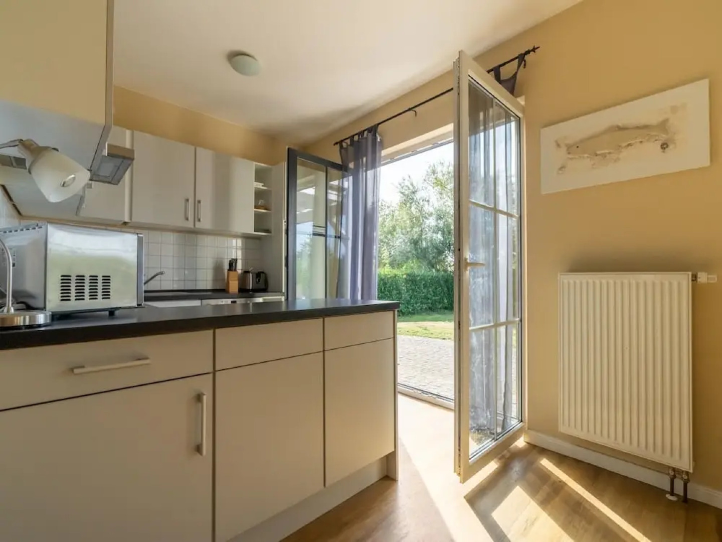 Holiday Flat in Bastorf With its own Garden