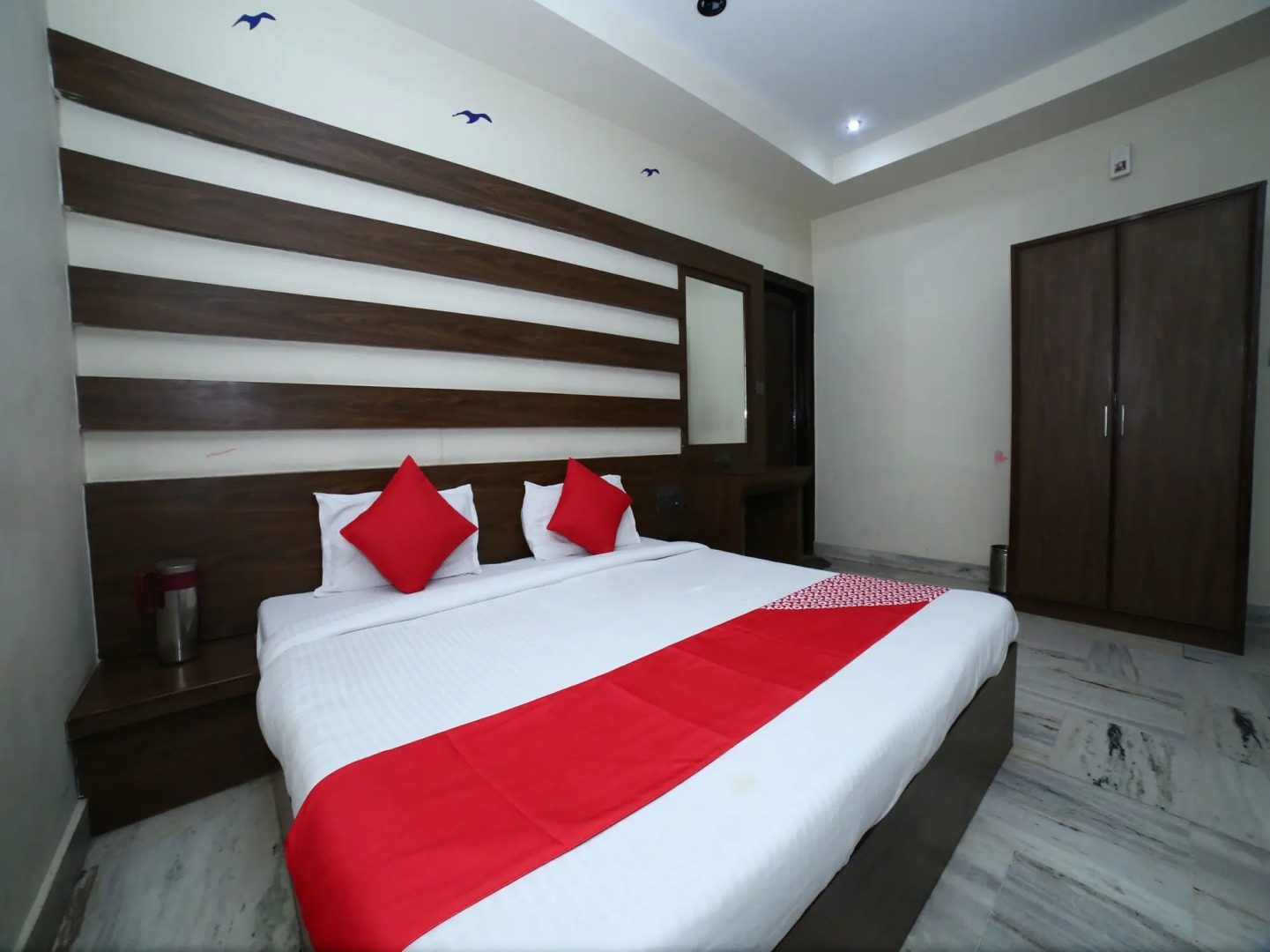 OYO 1067 Hotel Surbhi