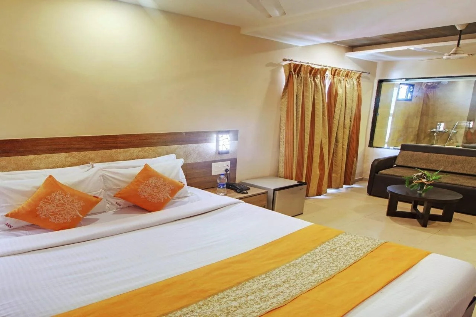 Rahi Coral Beach Resort