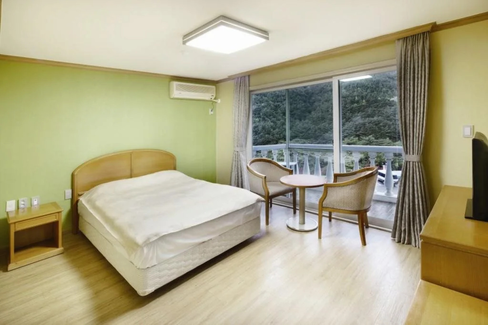 Hanwha Resort Jirisan